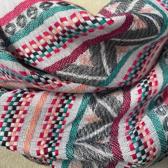 Aztec Designed Multicolored Lightweight Infinity Scarf (One Size) - Picture 4 of 12